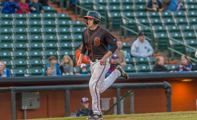 Walkoff Sends Boomers to Win in Series Opener