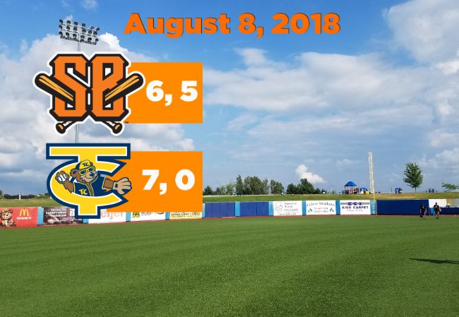 Boomers Split Doubleheader at Traverse City