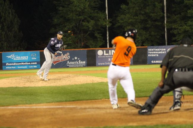 Boomers Drop Extra-Inning Affair