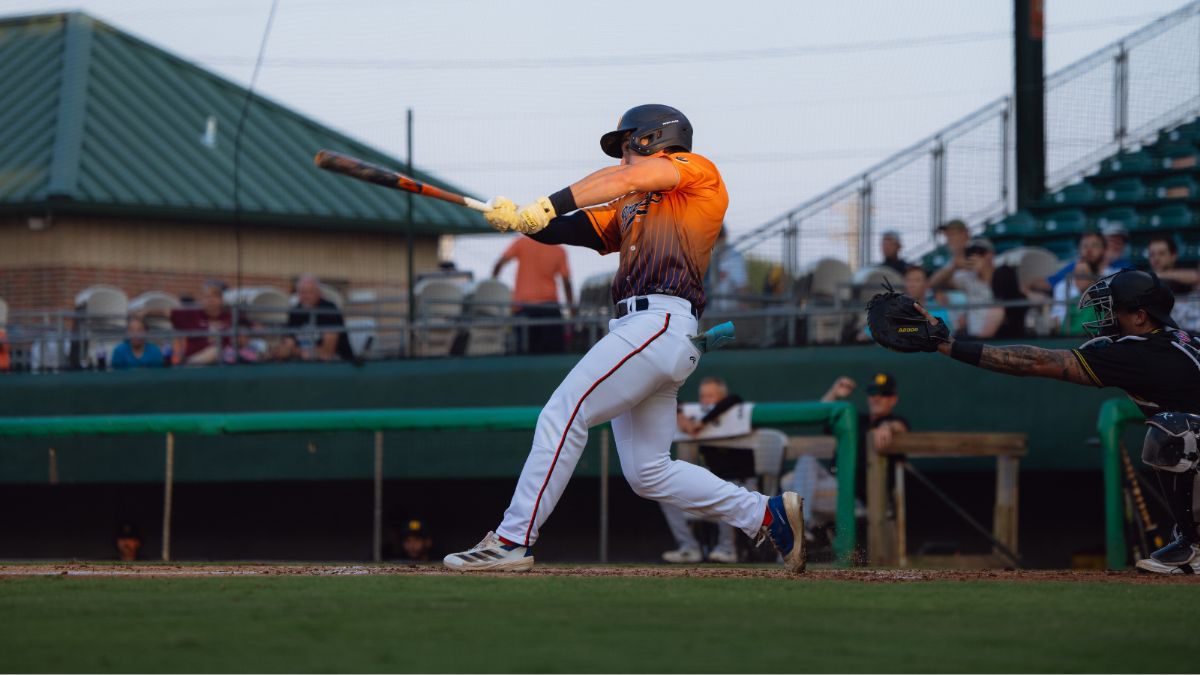 Bird Dawgs Drop Seventh Straight Despite Five-Run Second