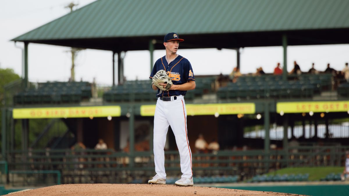 DiTomaso's Leadoff Homer All Henderson Needs in Masterful 1-0 Shutout of Jackals