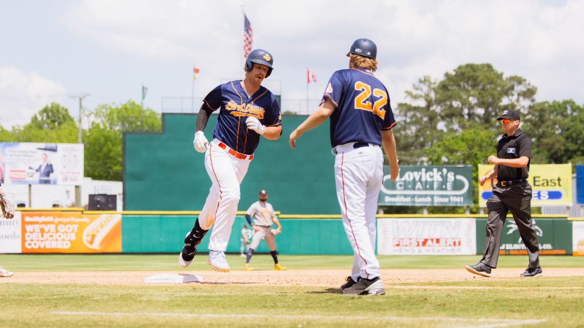 Miller-Green's Grand Slam Ignites Bird Dawgs in 15-1 Rout, Miner Deals Six Strong
