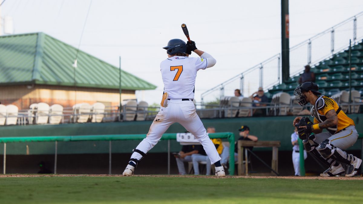Bird Dawgs Fall in Extra Innings to Close 2026 Season, Split Series With Evansville