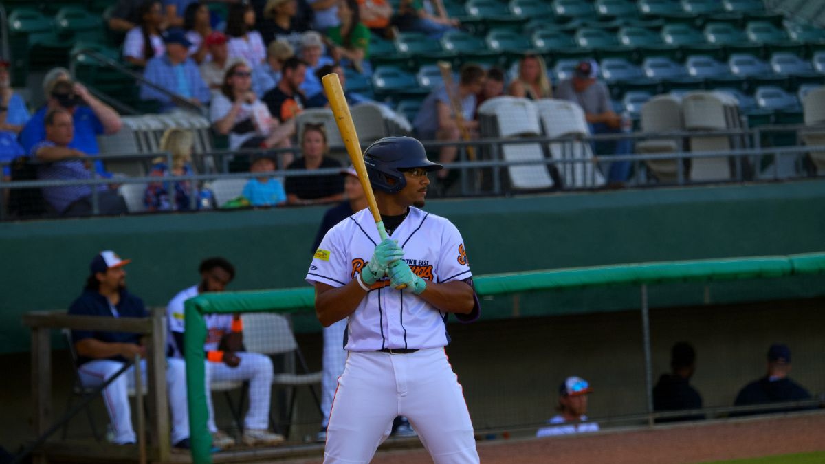Early Hole Dooms Bird Dawgs in 8-5 Defeat