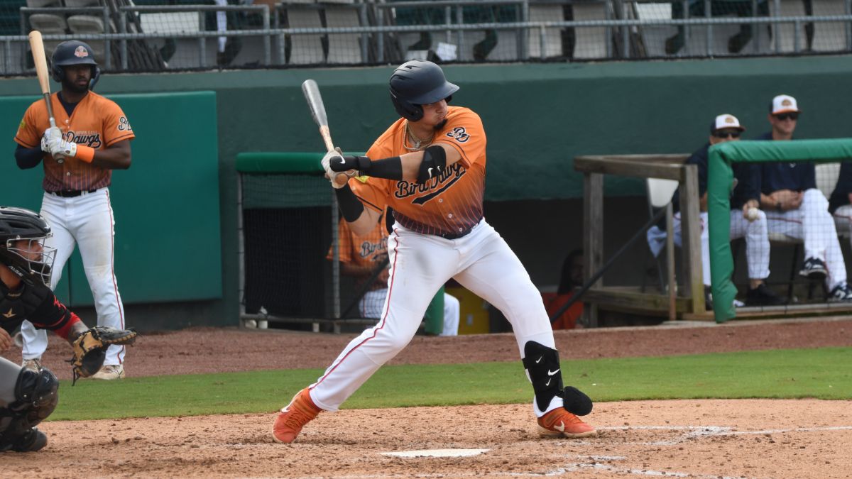 Pino Homers Twice, But Aigles Walk It Off