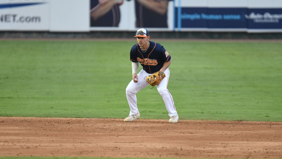 Bird Dawgs Overpowered by Miners