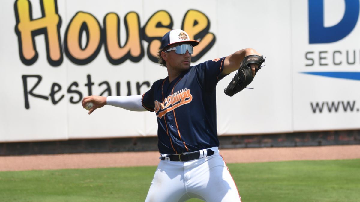 Bird Dawgs Battle Back but Fall Short to Miners
