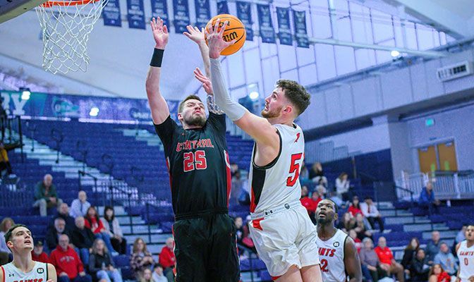 Kyle Greeley put together a double-double of 23 points and 10 rebounds to lead Saint Martin's to the victory. Photo by Sol Sanchez.