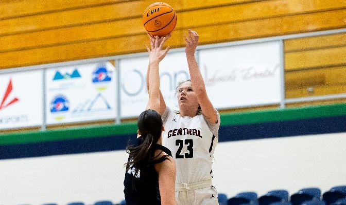 Senior center Samantha Bowman recored the first triple-double in the GNAC since 2016  with 15 points, 19 rebounds and 10 assists at Alaska Anchorage.