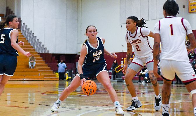 Junior guard Kortney Nelson led the Yellowjackets with 13 points, eight assists and a rebound in their 77-66 loss to No. 1 seed Cal State Dominguez Hills. | Photo By Chris Perry