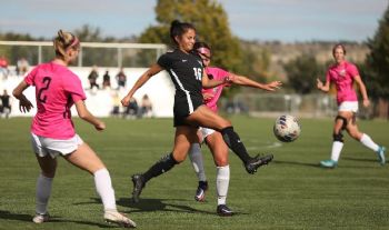 All To Play For As WWU And  NNU Clinch Postseason Berths
