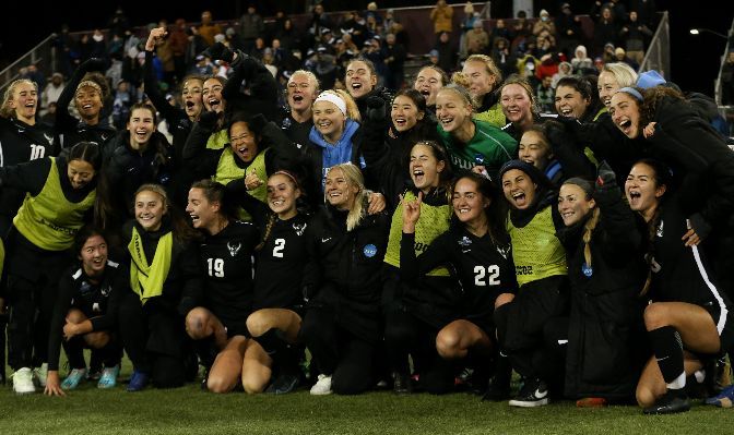Vikings To Play For NCAA Title After 2-1 Semifinal Win