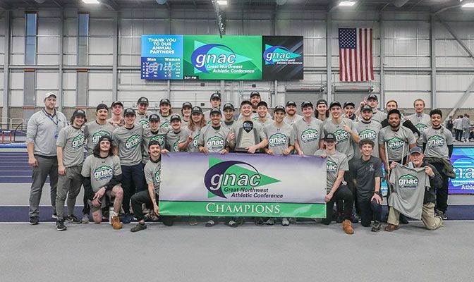 Western Washington scored a total of 161 points to win the program's third consecutive indoor team championship. Photo by Loren Orr.