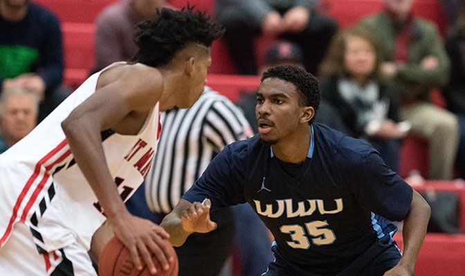 The reigning GNAC Men's Basketball Player of the Week, Jeffrey Parker is one of five GNAC players with 30-plus point scoring performances last week.