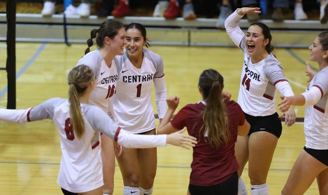 No. 16 Central Washington enters the week with the momentum of three straight victories.