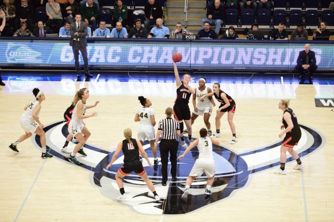 Both Northwest Nazarene and Alaska Anchorage faced each other last week in the GNAC Championships final. Now the two teams take to La Jolla for the NCAA West Regional.