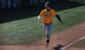 Cantwell Named NCBWA West Region Player Of The Week