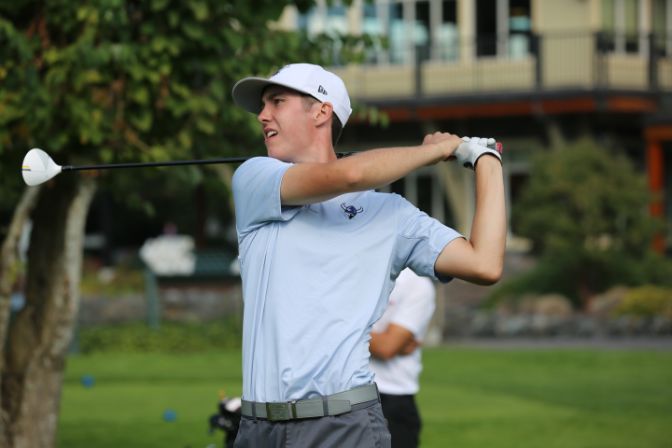 Western Washington junior Ethan Casto helped lead his team to yet another first-place finish this week with a three-day total of 1-over-par.