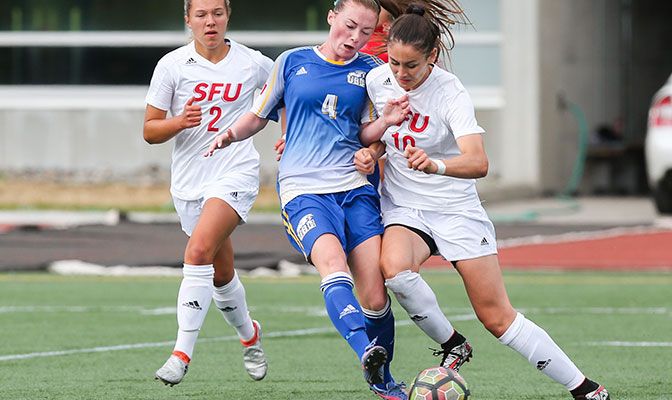 Emma Pringle led Simon Fraser to a 2-0 victory over Central Washington with her fourth goal of the season, which is tied for best in the conference.