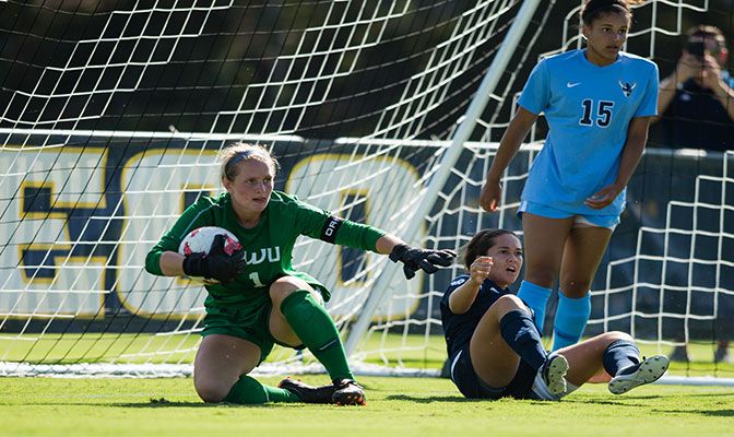 Western Washington goalkeeper Natalie Dierickx returns for her junior season after earning GNAC Newcomer of the Year honors in 2018.