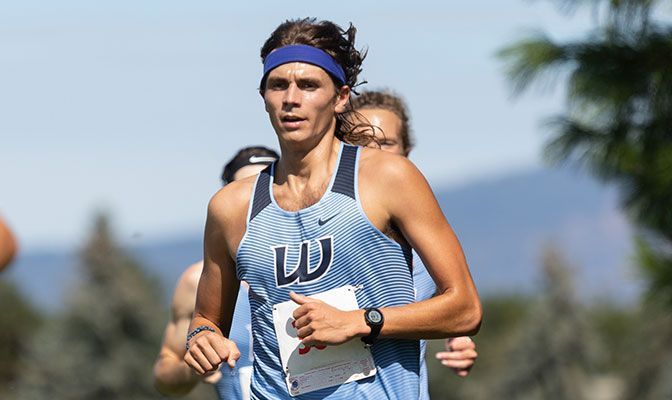 Junior Mac Franks placed fifth in the men's maroon race at the Roy Griak Invitational, leading Western Washington to a second-place finish.