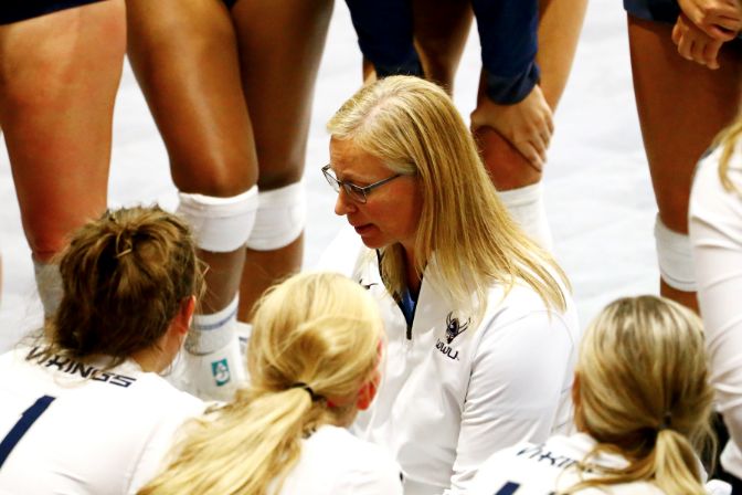 Fresh off a trip to the NCAA Division II Volleyball title match, Western Washington head coach Diane Flick-Williams joined GNAC Insider on Tuesday night.