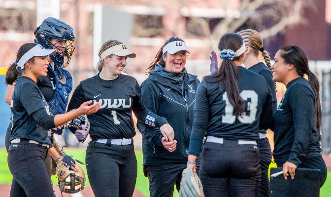 Western Washington went 5-0 last week with key wins over regional opponents to improve to an undefeated 9-0 on the season and sweep its first two weeks of non-conference action in California.