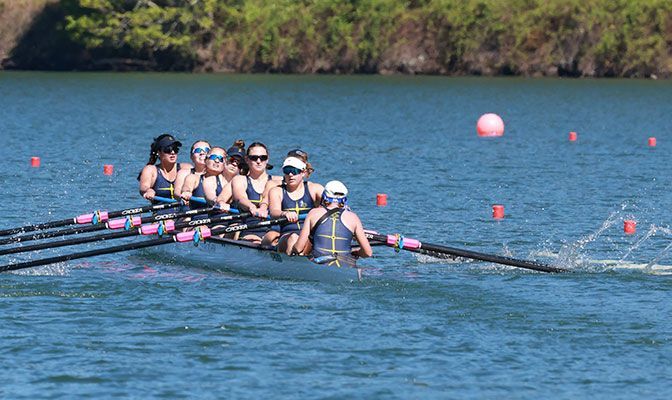 The Central Oklahoma varsity 8+ was a four-second winner in its varsity 8+ preliminary heat, winning in 7:13.140 to advance to the grand final. Photo by Steve Gibbons.