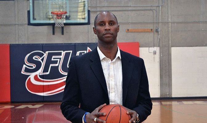 Hill, who played at SFU under Jay Triano, brings over 20 years of coaching experience to the Clan program.