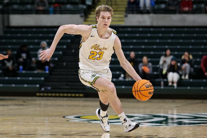 UAA's Lachlan Viney was among 27 student-athletes to receive NABC Honors Court recognition for the 2022-23 season.