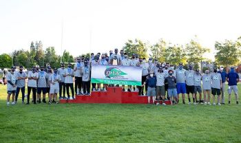 Viks Leave No Doubt In Winning Second Straight Men's Title