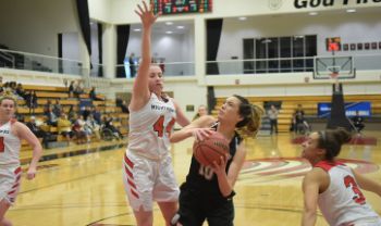 Late Layup Lifts Seawolves To Dramatic Win Over NNU