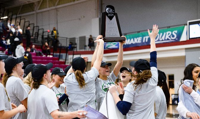 No. 2 seed Western Washington took a 54-52 win over No. 1 seed Montana State Billings to take its second GNAC Championships title in as many years and its fourth overall. | Photo by Jacob Thompson