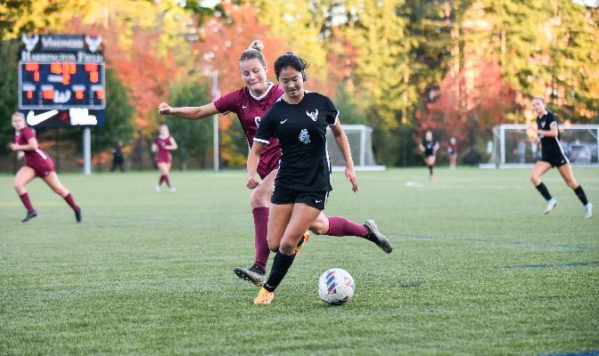 Western Washington leads all GNAC women's soccer programs with three of the nine 4.00 honorees.