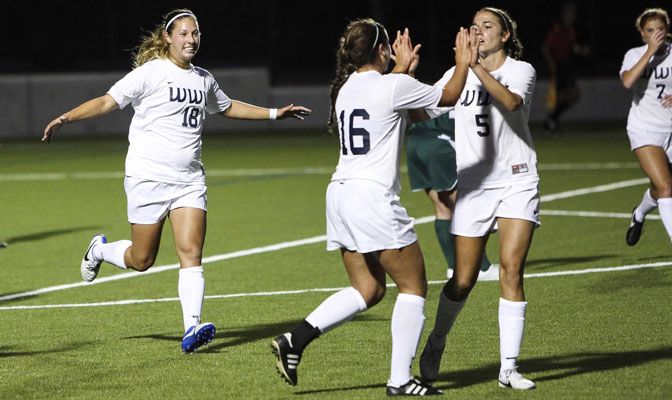 No. 20 Western Washington clinched a berth to the GNAC championship tournament last week.
