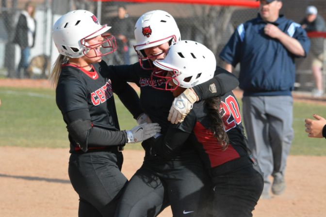 A red-hot weekend offensively helped Central Washington to sweeps of the Wildcats and Clan.