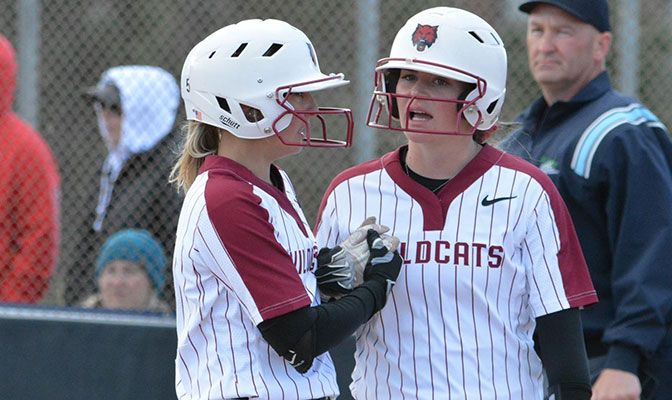 Led by Sanvannah Egbert's .424 batting average, Central Washington enters the week with a 15-4 overall record.