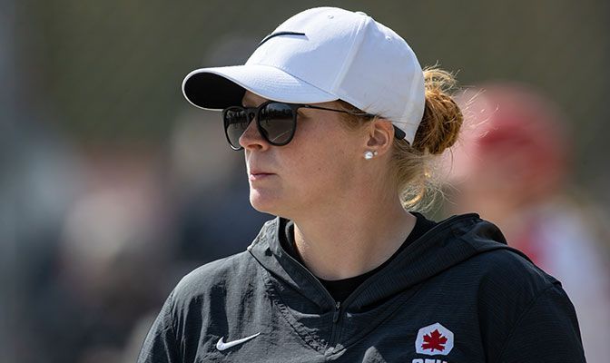 Stacy Fournier has been the lead assistant coach at Simon Fraser since 2020.