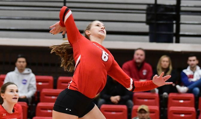 Bridgette Bourgouin appeared in 25 matches as a sophomore for the Saints in 2019, finishing with 50 kills, 0.69 kills per set and a team-leading 56 blocks.