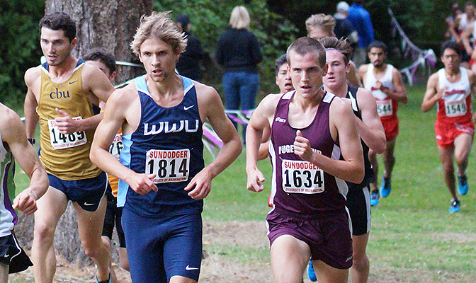The Western Washington men became the second GNAC team to score a perfect 15 points this season, going perfect at the SMU Open.