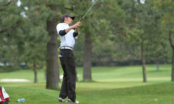 SFU senior Mike Belle fired a two-under par 69 Wednesday in the NCAA national tournament.