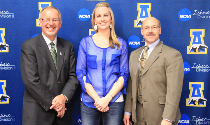 From left, UAF athletic director Dr. Gary Gray, Larranaga and UAF Vice Chancellor Mike Sfraga.