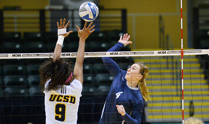 Rachel Roeder was one of four Western Washington players with 15 kills.