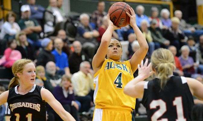 Guard Alli Madison (4) had back-to-back career highs to lead Alaska Anchorage to two wins last weekend (Photo by Sam Wassom)