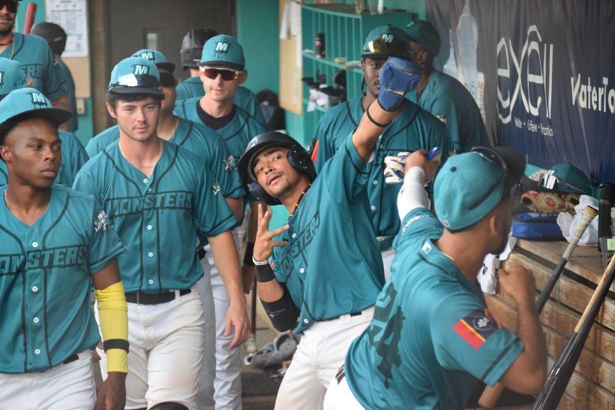ValleyCats, Mud Monsters Split Doubleheader, Series