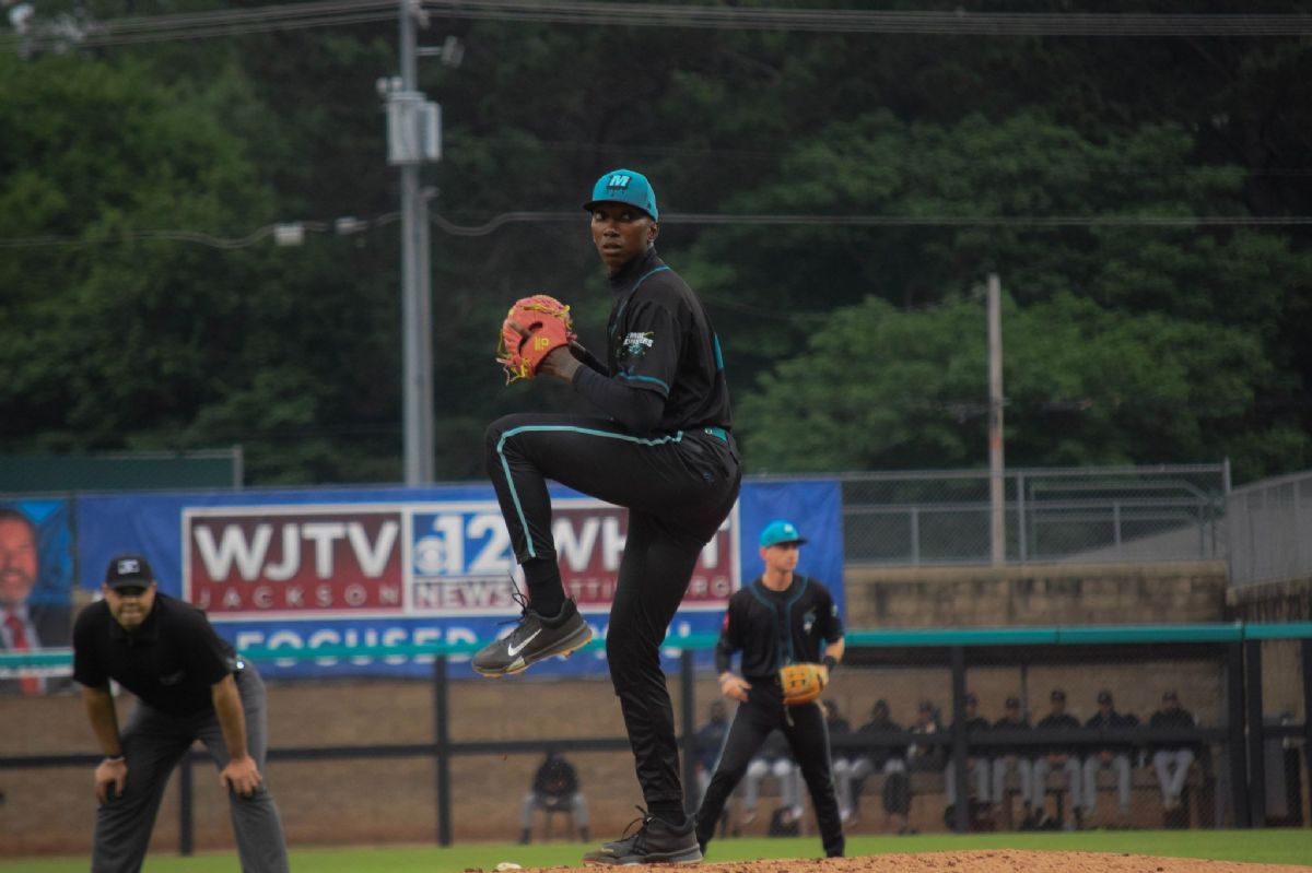 Williams Ties Franchise Strikeout Mark, Offense Stifled by Kirby