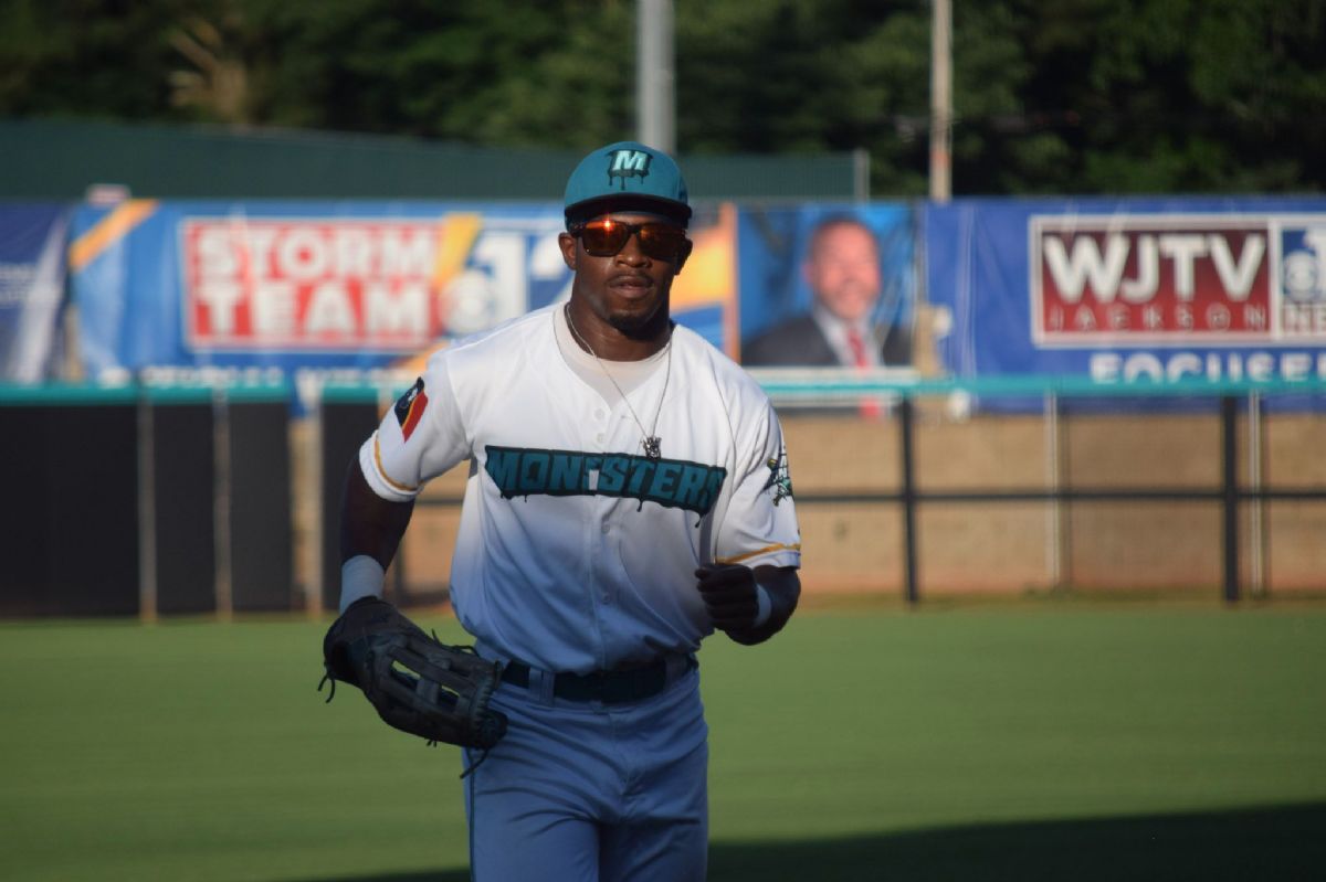 Mud Monsters Plate Runs in Five Straight Frames to Top Crushers 9-3