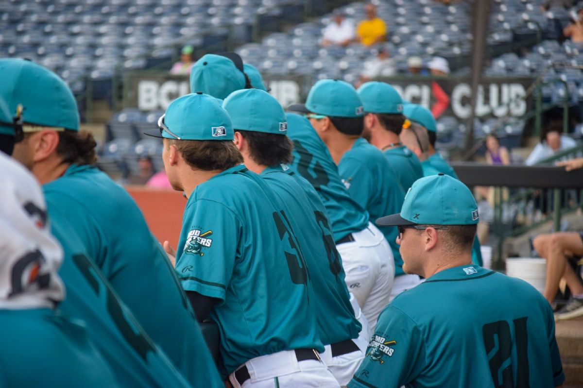 Six Errors Allow ThunderBolts to Overwhelm Mud Monsters in 16-4 Rout