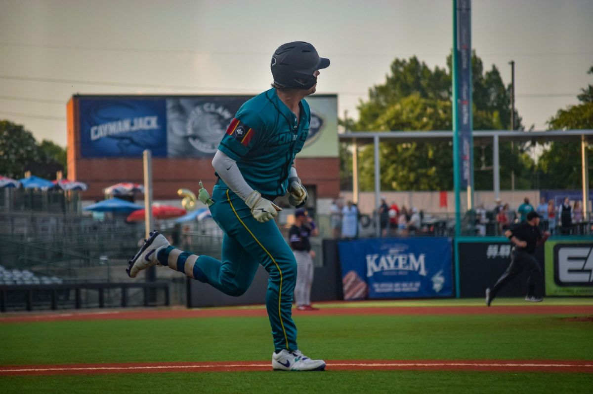 Mud Monsters Unable to Fend Off Y’alls Late Inning Rally