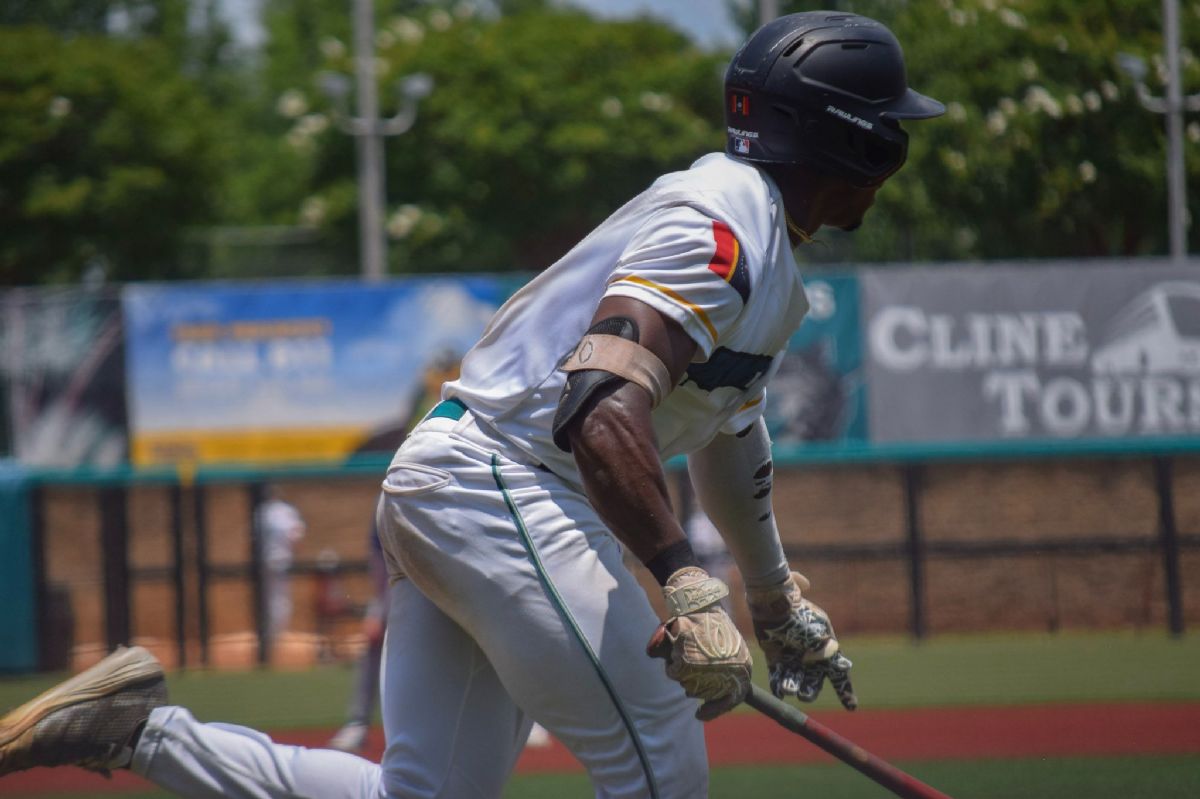 Skinner Collects Four Hits; Mud Monsters Fall to Otters 7-5